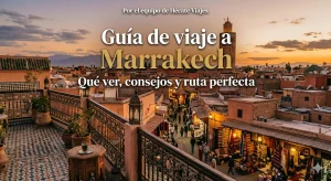 Guía de viaje a Marrakech con vista de la plaza Jemaa el-Fna y la Medina